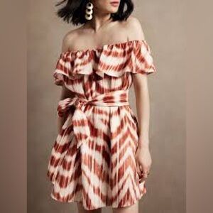 Banana Republic Off-Shoulder Red and White Dress